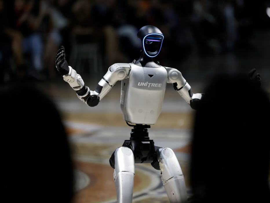 Vogue World Milánó – Ahol a modellek mellett a robotok is kifutóra léptek Vogue World Milánó – Ahol a modellek mellett a robotok is kifutóra léptek